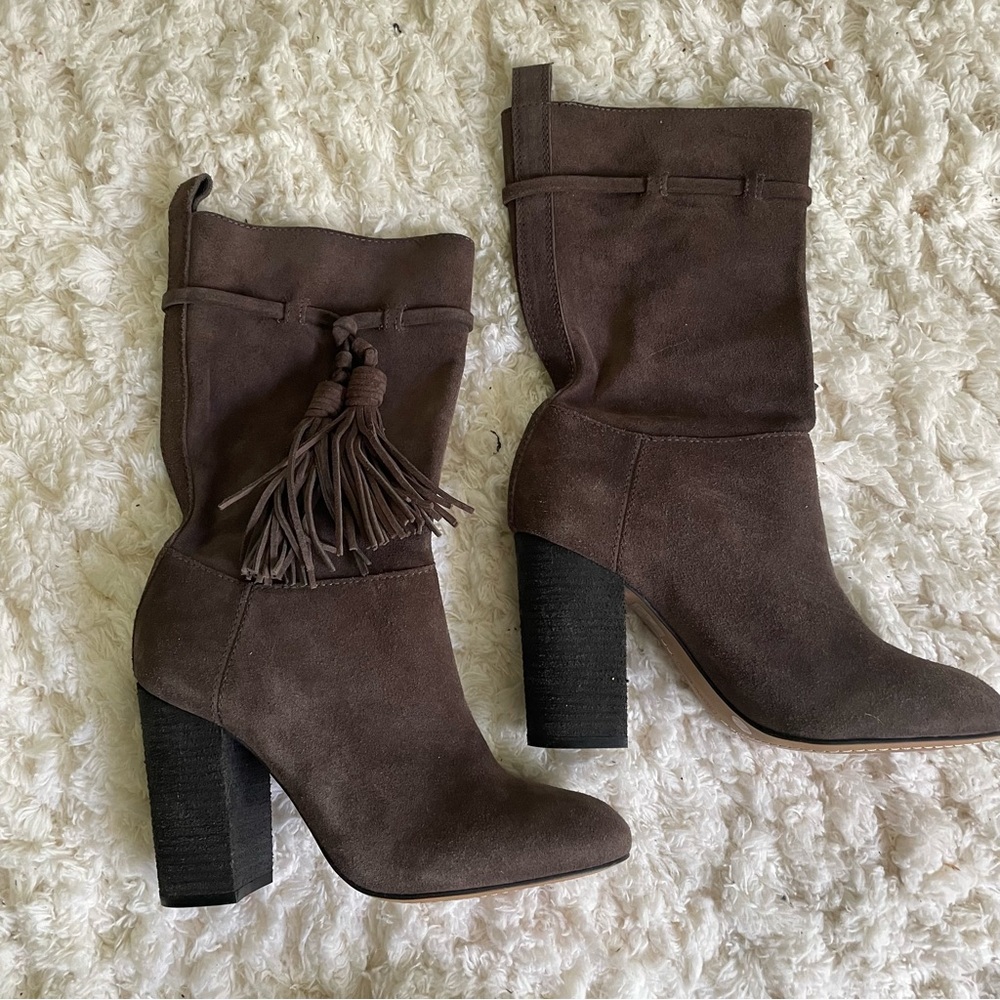 NWOT Vince Camuto Mid Calf Boots
